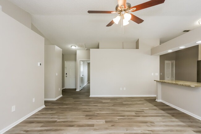 Photo - 11330 Maybrook Ave