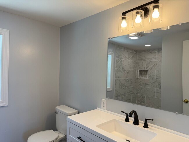 Photo - 1613 St Andrew St