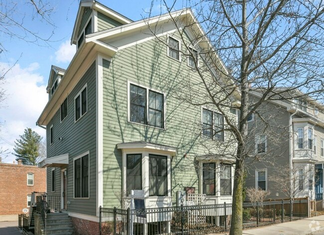 Building Photo - 408 Putnam Ave Unit R Rental