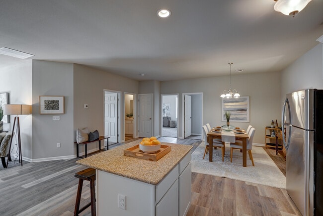 Photo - 634 McKay Way