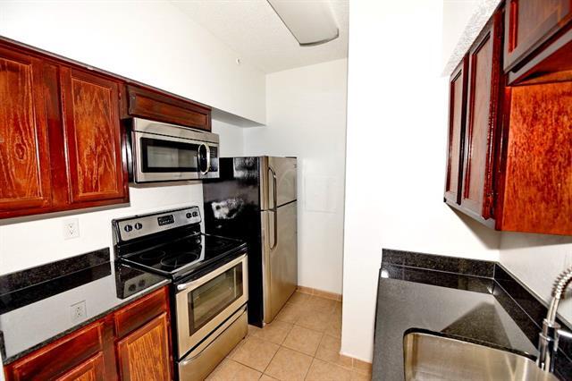 Building Photo - 3701 Cedarplaza Ln Unit 204 Rental
