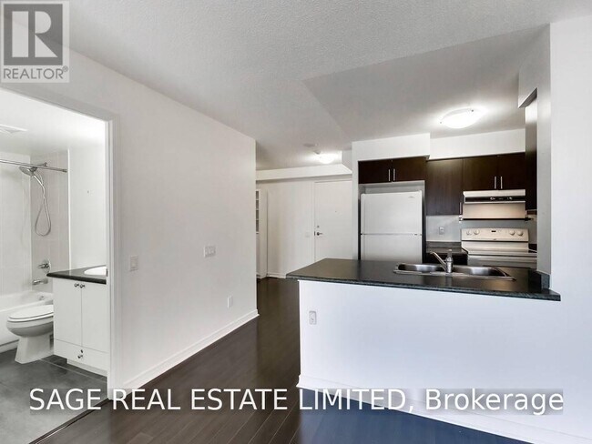 Photo - 60 Heintzman St Unit 636