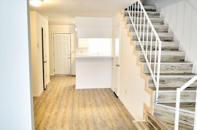 Photo - 9563 Olde Towne Row