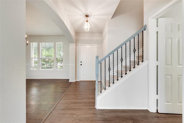 Photo - 9913 Sedgewick Rd