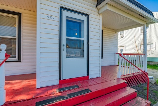 Photo - 427 Vernal Ave