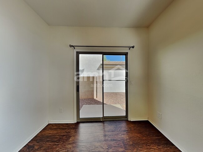 Photo - 4647 E Laurel Ave