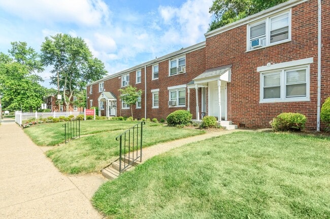 Nottingham Apartments in Hamilton, NJ