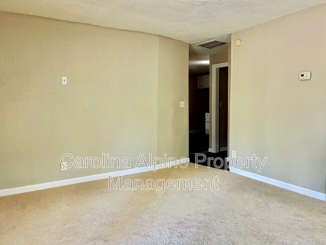 Photo - 1508 W Walnut Ave
