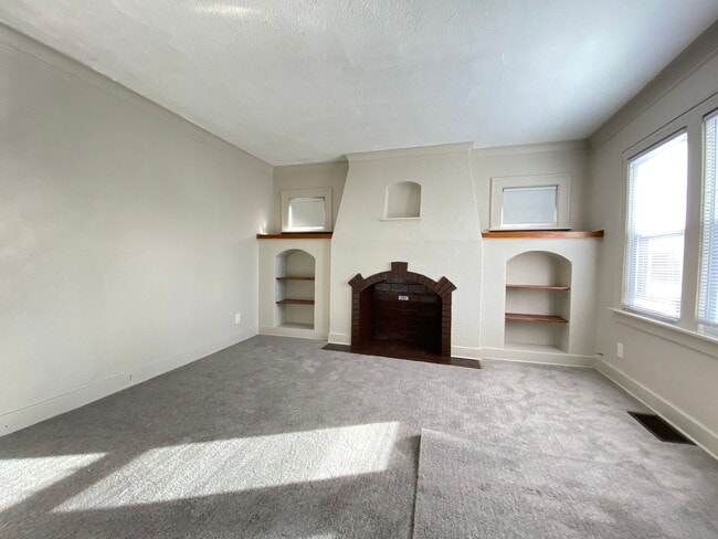 Photo - 261 Vine St Unidad 1