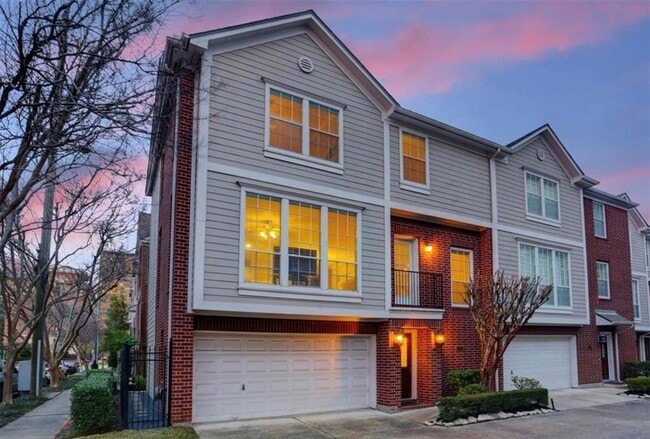 Photo - 1015 Eberhard St Condo