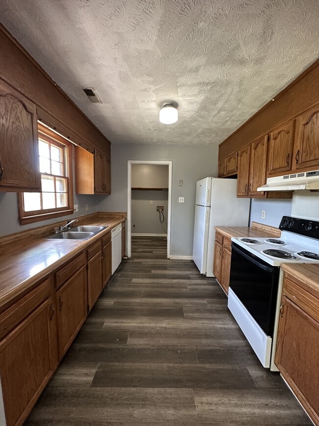 Photo - 7882 Uriah Dr