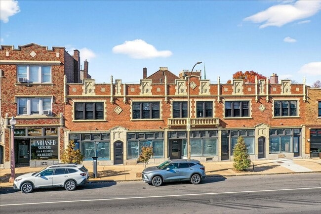 Photo - Pizza Prynce Unit 3815A - 926