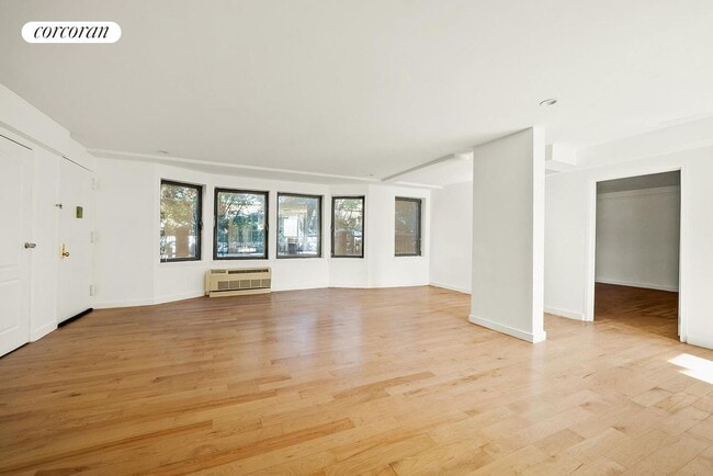 Photo - 138 Seeley St