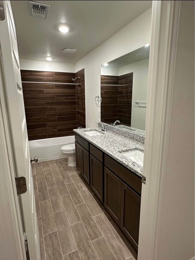 Photo - 901 Switchgrass Dr