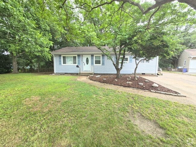 Building Photo - 5209 Julianna Dr Rental