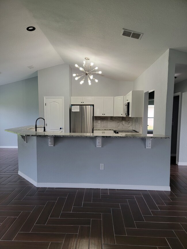 Photo - 7704 Canterbury Cir