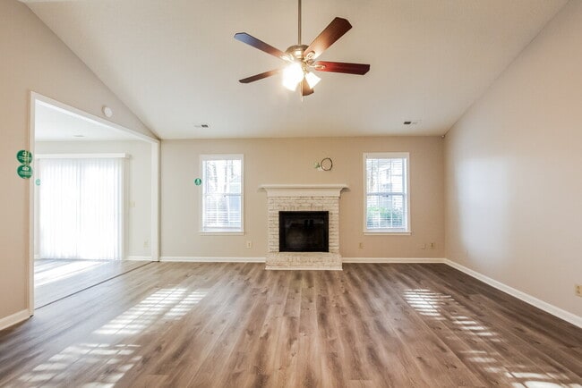 Photo - 4009 Beaverbrook Dr