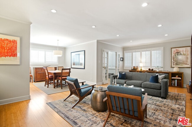 Photo - 1525 Hayworth Ave Unit 206
