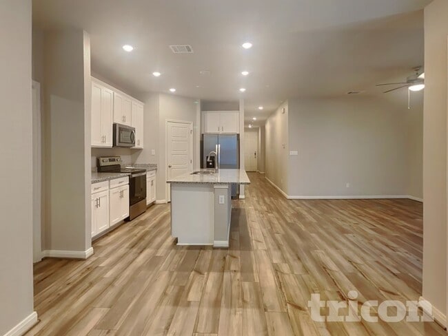 Photo - 13615 Emerson Wy