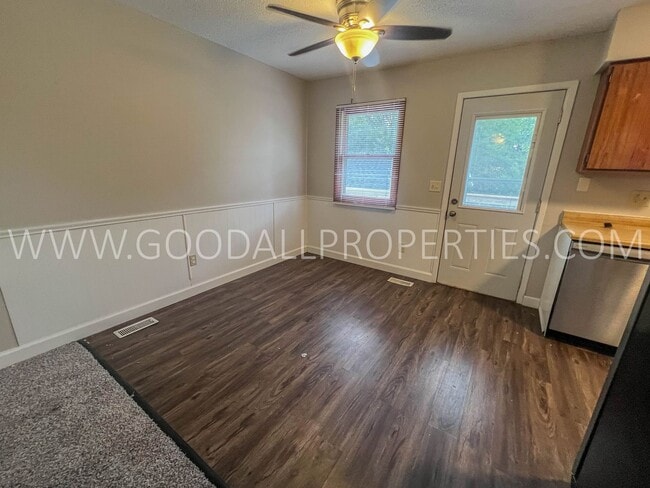 Photo - 4 Bedroom 2 Bathroom Home in Altoona