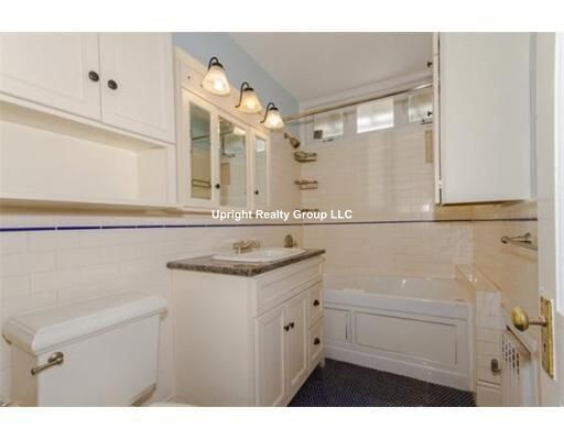 Photo - 62 Cloverdale Rd Unit 62
