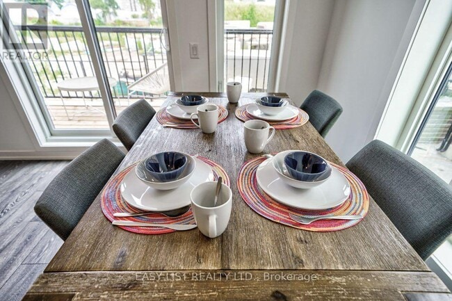 Photo - 27 Spruce Pnes Cres