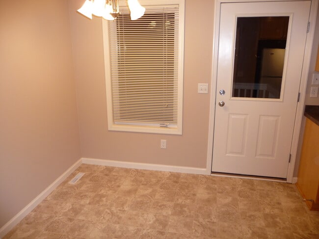 Photo - 1230 Stoughton Ave Unit 1230