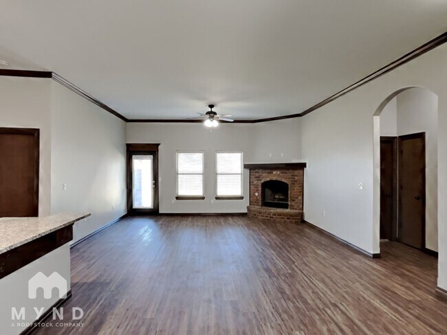 Photo - 11029 NW 8th St