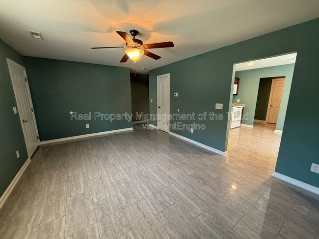 Photo - 600 Tipperary Dr