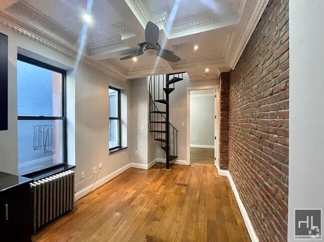 Building Photo - Prince Street Perfection - SoHo 1BR – No F... Unit 22 Rental