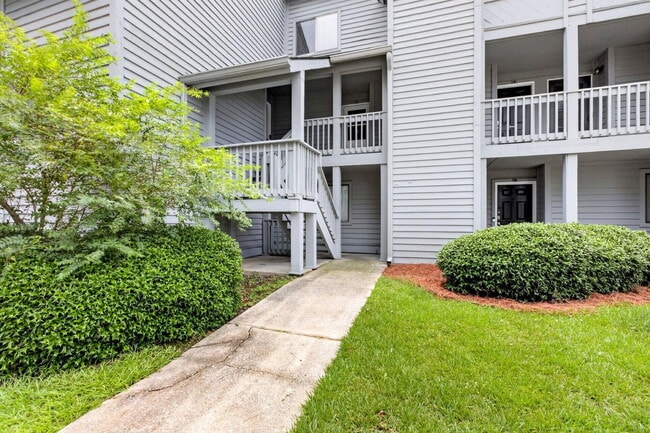 Photo - 8471 Yadkin Cir Unit Apartment F