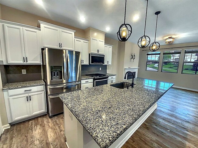 11052 Chalkbark Ln