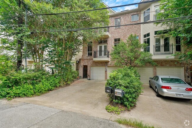 Building Photo - 4010 Blossom St Rental