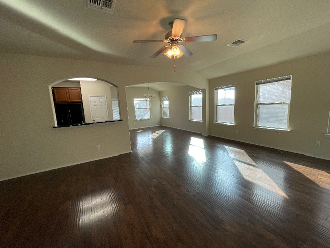 Photo - 2720 Samson Dr