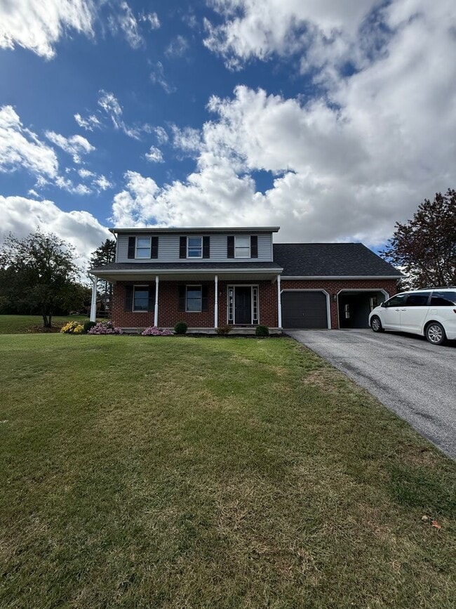 Photo - 1560 Buttercup Dr