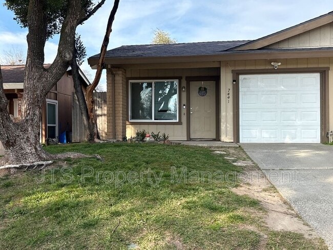 Building Photo - 7441 Willowcreek Dr