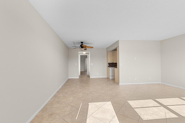 Photo - 3013 Wolverton E