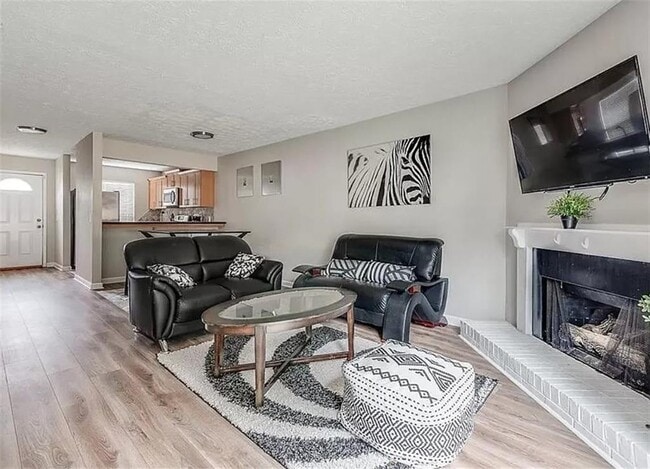 Photo - 1565 Springleaf Ct SE