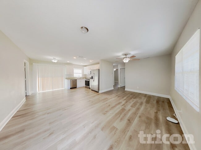 Photo - 3528 Libby Loop