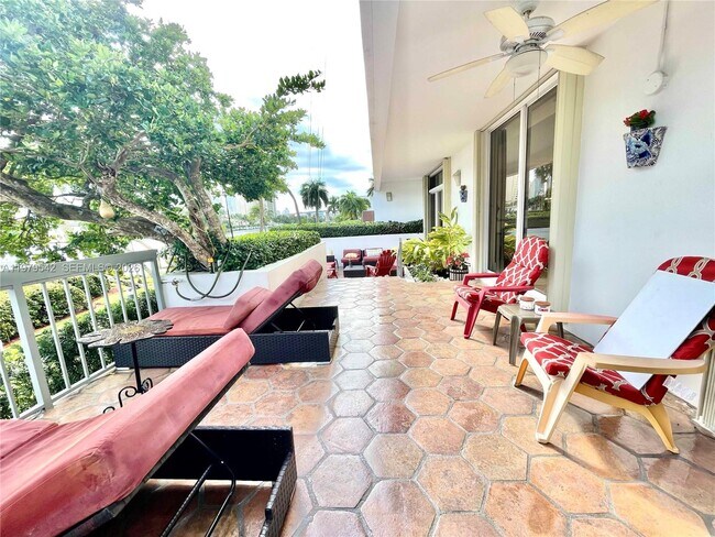 Photo - 19707 Turnberry Way Unit TH-5