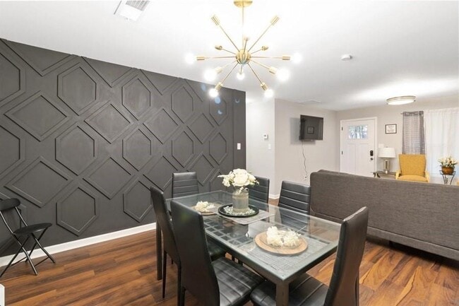 Photo - 1643 Mary George Ave NW