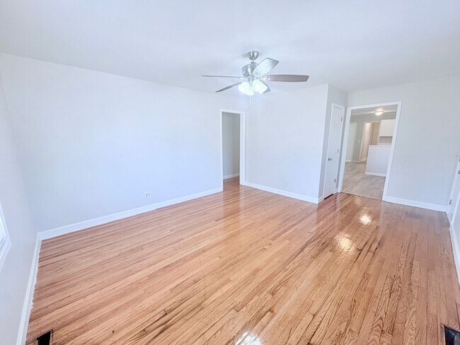 Photo - 213 Morris St