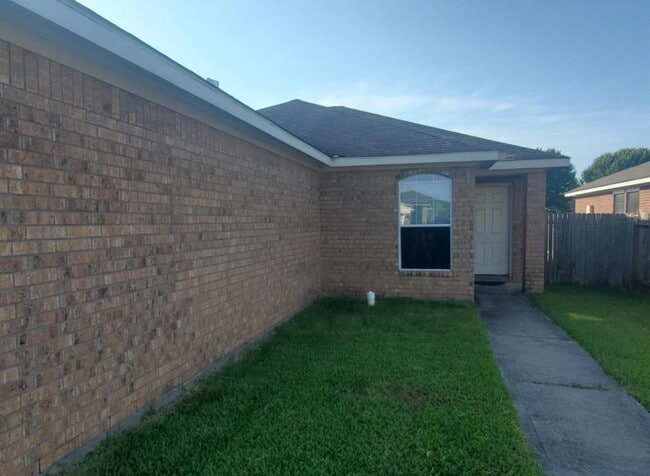 Building Photo - 14927 Diamond Way Rental