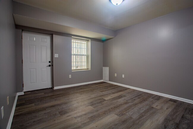 Photo - 280 Jelliff Ave Unidad 1 (GND)