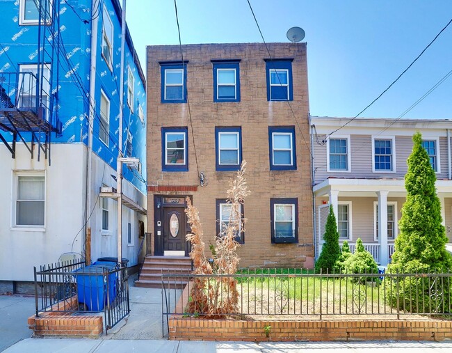 Photo - 265 3rd St Unit 3