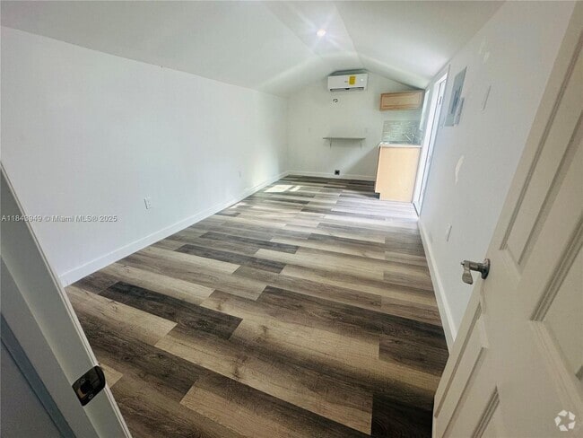 Building Photo - 3010 NW 95th Terrace Rental