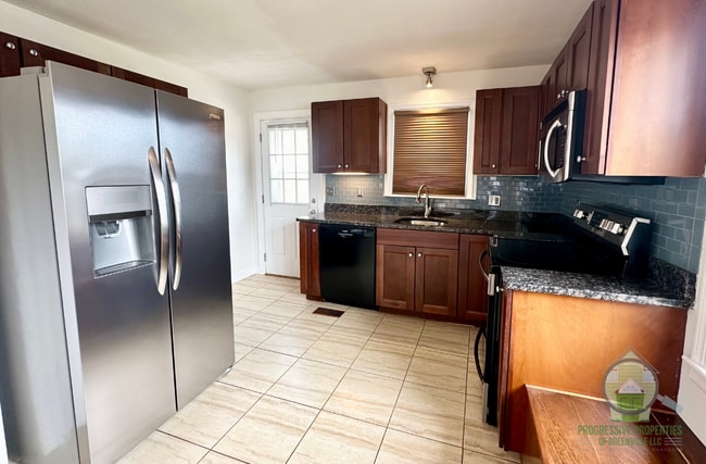 Photo - 107 Sycamore Dr