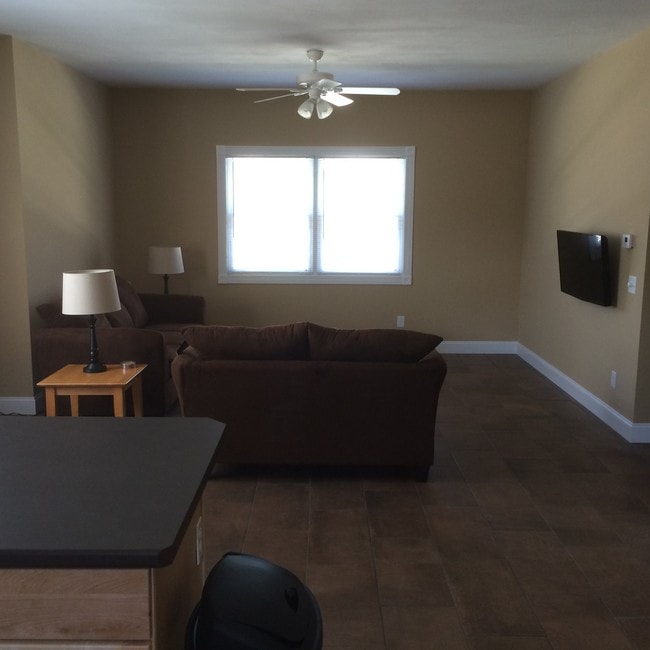 Apt. 2, first floor - 91 Lincoln Ave Unit 1