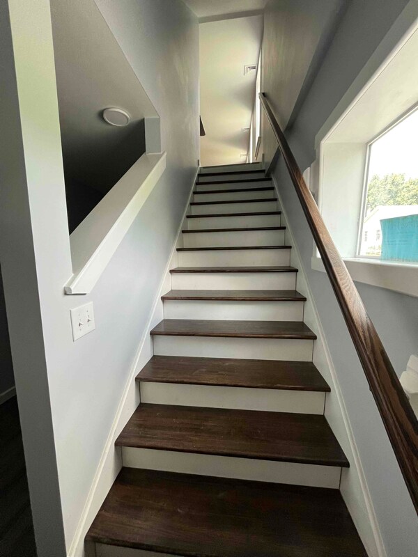 Photo - 14 N High St Unit B