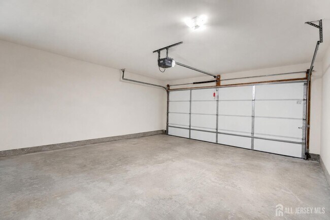 350 Bernard Dr